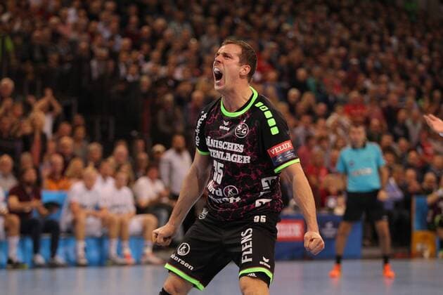 Handball Champions League Gruppe B 2017 2018 - SG Flensburg-Handewitt vs. THW Kiel Kentin Mahe (Flensburg) jubelt . Jubel . Flens Arena Hamburg Foto: Frank Schoof