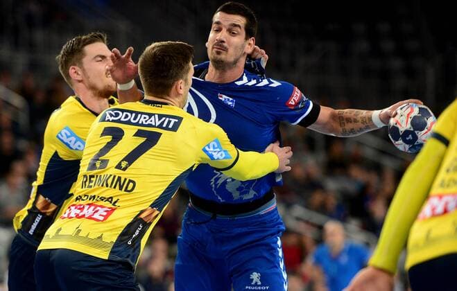 PXL_VELUX EHF Champions League, HC PPD Zagreb vs Rhein Neckar Lowen 29.11.2017., Arena Zagreb, Zagreb, Croatia - VELUX EHF Champions League, Group A, Round 10, HC PPD Zagreb vs Rhein Neckar Lowen. Harald Reinkind, Josip Valcic.  MarkoxPrpic PIXSELL