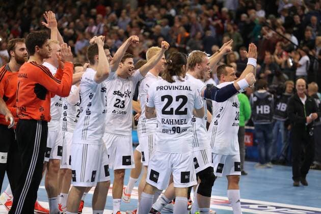 SG Flensburg-Handewitt - THW Kiel, EHF Champions League; Flensburg, 29.11.17 Flensburg, 29.11.17, Handball, VELUX EHF Champions League, Saison 2017 2018, Gruppenphase, SG Flensburg-Handewitt - THW Kiel : Jubel nach Sieg bei Kiel
