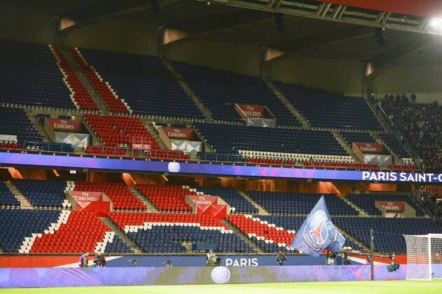 ILLUSTRATION - TRIBUNE VIDE FOOTBALL : Paris SG vs Troyes - Ligue 1 Conforama - 29 11 2017 AnthonyBIBARD FEP Panoramic 