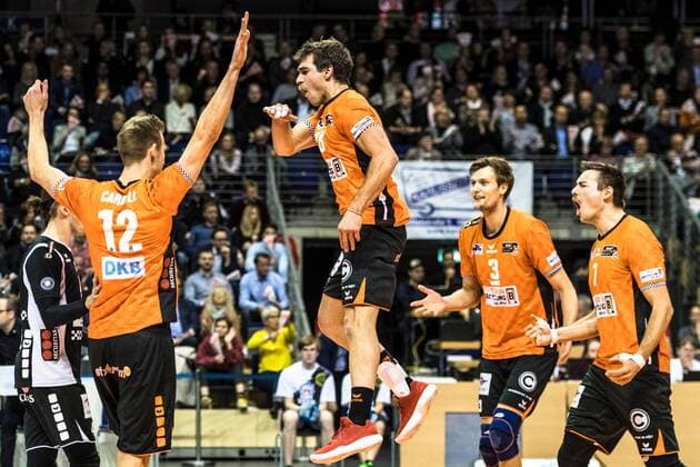 29.11.17 BRV-Alpenvolleys Haching, 1. Bundesliga, Volleyball, Männer, Saison 2017 18 Bild: Jubel der Berliner