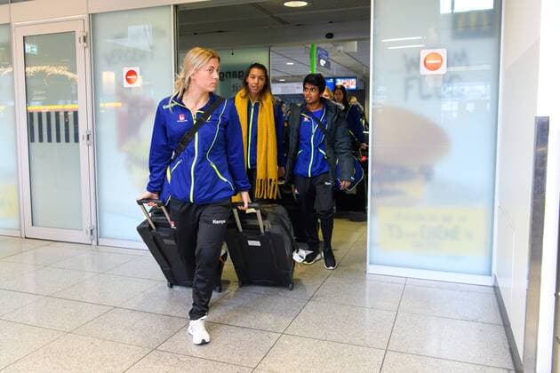 Handball, WM, Damen, Ankunft Schweden 171130 Sverige Nathalie Hagman och Jamina Roberts anländer till Tyskland den 30 november 2017 i Stuttgart. Copyright: CARLxSANDIN BB171130CS003