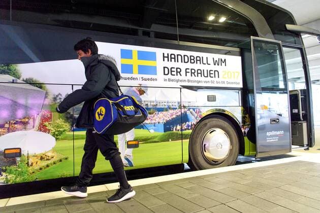 Handball, WM, Damen, Ankunft Schweden 171130 Sveriges Loui Sand anländer till Tyskland den 30 november 2017 i Stuttgart. Copyright: CARLxSANDIN BB171130CS008