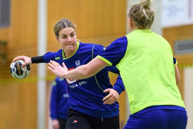 Handball, WM, Damen, Schweden Training 171130 Carin Strömberg under en träning med det svenska landslaget inför handbolls-VM den 30 november 2017 i Stuttgart. Copyright: CARLxSANDIN BB171130CS021