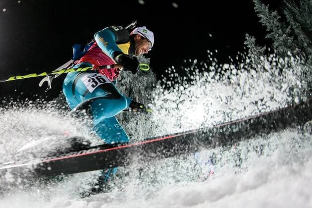 Themen der Woche - SPORT Bilder des Tages - SPORT OSTERSUND, SWEDEN - NOVEMBER 30, 2017: Biathlete Martin Fourcade of France competes to win bronze in a men s 20km individual race at the 2017 18 Season IBU Biathlon World Cup stage in Ostersund. Sergei Bobylev TASS  TS06B4EA