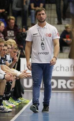 Jaron Siewert (Trainer TUSEM Essen), ASV Hamm-Westfalen vs TUSEM Essen, Handball, 2. Bundesliga, 01.12.2017, Hamm Copyright: xStrohdiekx Eibner-Pressefotox EP_jsk