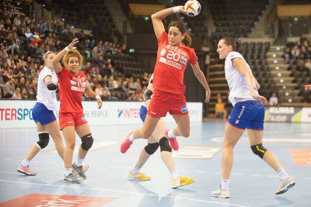 GER, IHF WM 2017, Russland (RUS) vs Tunesien (TUN) 02.12.2017, EWE Arena, Oldenburg, Germany, 23.IHF World Championship WM Weltmeisterschaft 2017 Women, first round, Group C, Russland vs Tunesien, im Bild ( Russland ) (Tunesien )