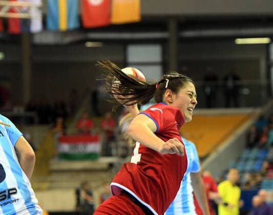 Tschechien vs. Argentinien Handball Frauen Weltmeisterschaft in Deutschland Saison 2017 2018 Bietigheim-Bissingen; EgeTrans Arena, 2.12.2017 ZACHOVÁ Dominika. Tschechien