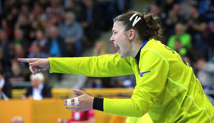 02.12.2017, Deutschland, Bietigheim, Handball Weltmeisterschaft der Frauen: Länderspiel Tschechien vs. Argentinien: Veronika Galuskova (CZE)