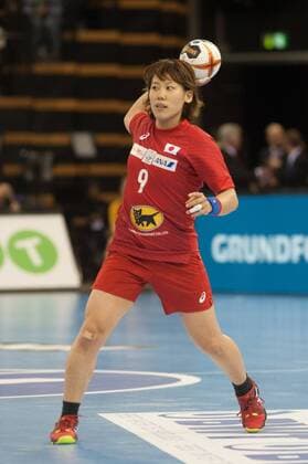 GER, IHF WM 2017, Brasilien (BRA) vs Japan (JPN) 02.12.2017, EWE Arena, Oldenburg, Germany, 23.IHF World Championship WM Weltmeisterschaft 2017 Women, first round, Group C, Brasilien vs Japan, im Bild Aya YOKOSHIMA (JPN 9)