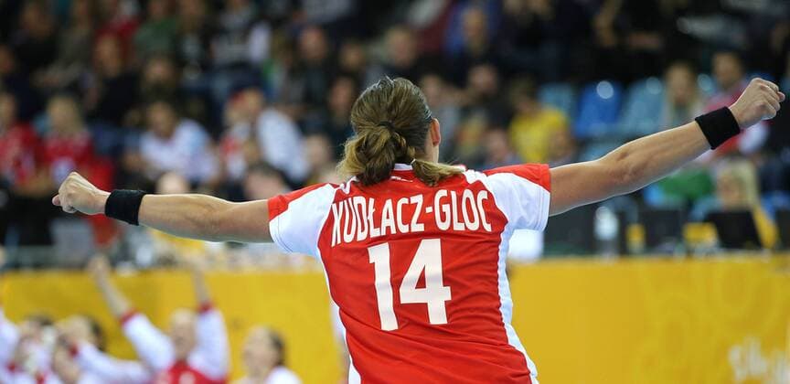 02.12.2017, Deutschland, Bietigheim, Handball Weltmeisterschaft der Frauen: Länderspiel Schweden vs. Polen: Jubel Karolina Kudlacz-Gloc (POL)