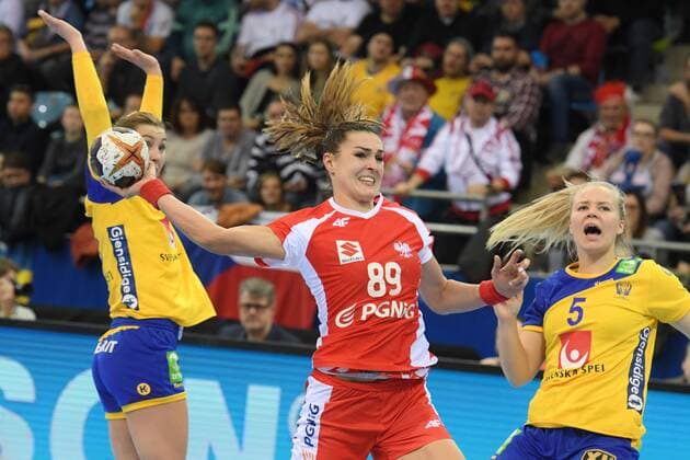 Schweden vs. Polen Handball Frauen Weltmeisterschaft in Deutschland Saison 2017 2018 Bietigheim-Bissingen; EgeTrans Arena, 2.12.2017 ACHRUK KINGA, Polen