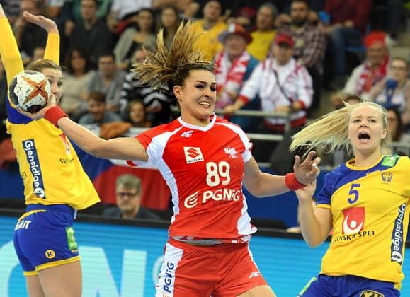 Schweden vs. Polen Handball Frauen Weltmeisterschaft in Deutschland Saison 2017 2018 Bietigheim-Bissingen; EgeTrans Arena, 2.12.2017 ACHRUK KINGA, Polen