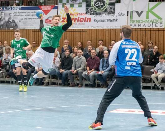 Deutschland, 97072 Würzburg, s.Oliver Arena, 02.12.2017, Handball, Bundesliga, 2. Bundesliga, 2. Liga, DKB Handball Bundesliga, DJK Rimpar Wölfe - HSC 2000 Coburg Bild (v.l.n.r.): Schäffer Jan (DJK Rimpar Wölfe, 15), Krechel Oliver (HSC 2000 Coburg, 22)