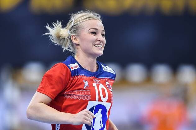 Handball, WM Damen, Norwegen - Ungarn 171202 Norges Stine Bredal Oftedal i matchen mellan Norge och Ungern under handbolls-VM den 2 december 2017 i Bietigheim Bissingen. Copyright: CARLxSANDIN BB171202CS083