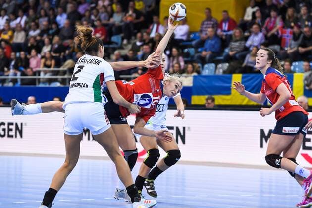 Handball, WM Damen, Norwegen - Ungarn 171202 Norges Stine Bredal Oftedal i matchen mellan Norge och Ungern under handbolls-VM den 2 december 2017 i Bietigheim Bissingen. Copyright: CARLxSANDIN BB171202CS094