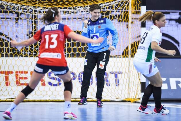 Handball, WM Damen, Norwegen - Ungarn 171202 Norges malvakt Kari Aalvik Grimsbö i matchen mellan Norge och Ungern under handbolls-VM den 2 december 2017 i Bietigheim Bissingen. Copyright: CARLxSANDIN BB171202CS095