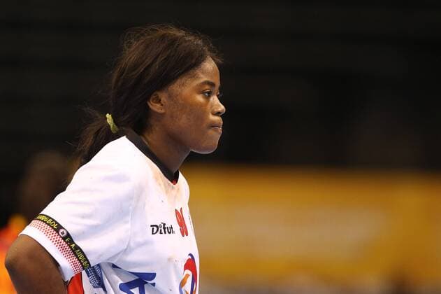 Handball, WM Damen, Spanien - Angola Isabel Evelize Guialo (Angola) Spanien vs Angola --- Handball --- Frauen-Weltmeisterschaft --- 02.12.2017 Trier Copyright: xWeissx Eibner-Pressefotox EP_rws
