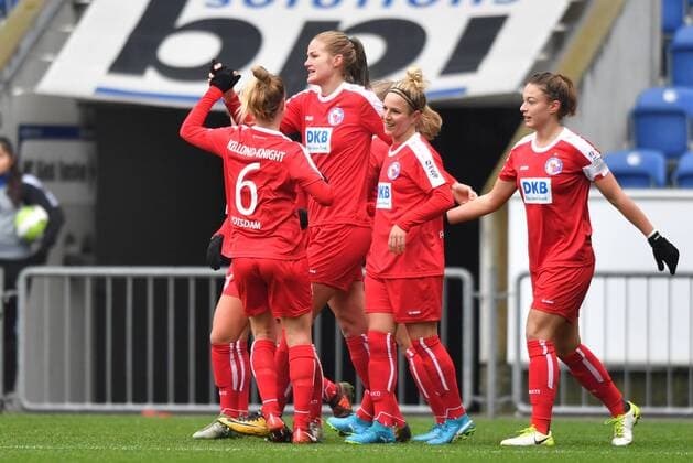 Jubel Turbine Potsdam 0:1, Fussball, DFB Pokal der Frauen, DSC Arminia Bielefeld - 1.FFC Turbine Potsdam,