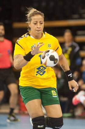 GER, IHF WM 2017, Tunesien (TUN) vs Brasilien (BRA) 03.12.2017, EWE Arena, Oldenburg, Germany, 23.IHF World Championship WM Weltmeisterschaft 2017 Women, first round, Group C, Tunesien vs Brasilien, im Bild Tamires COSTA (Brasilien 11 )