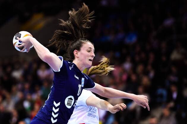 171203 Argentinas Victoria Crivello i matchen mellan Argentina och Norge under handbolls-VM den 3 december 2017 i Bietigheim Bissingen. Copyright: CARLxSANDIN BB171203CS108