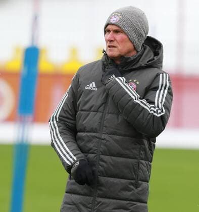Trainer Jupp Heynckes warm angezogen Fussball FC Bayern München 04.12.2017 Training vor dem CL-Spiel gegen Paris Saint-Germain