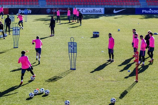 Atletico Madrid s players take part in a training session at the team s Wanda facilities in Madrid, Spain, on 04 December 2017. Atletico Madrid will face Chelsea in a UEFA Champions League groups stage soccer match on 05 December. Atletico Madrid training session !ACHTUNG: NUR REDAKTIONELLE NUTZUNG!  Copyright: xRodrigoxJimenezx GRAF3435 20171204-636479882941134184