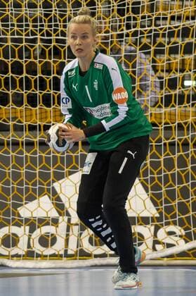 Torwart, Goalkeeper Sandra Toft (Dänemark, Denmark, 1) Freisteller, Einzelbild, Aktion, single photo, Handball, Frauen-Weltmeisterschaft, Japan - Dänemark,