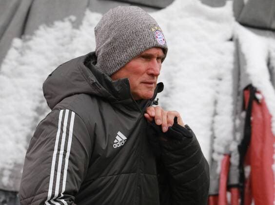 Trainer Jupp Heynckes warm angezogen Fussball FC Bayern München 04.12.2017 Training vor dem CL-Spiel gegen Paris Saint-Germain