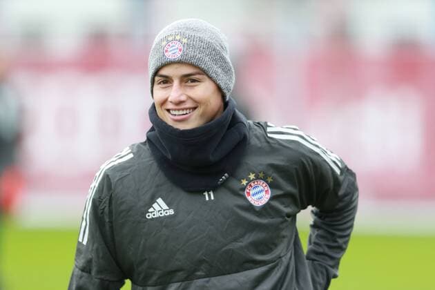 James Rodriguez zufrieden Fussball FC Bayern München 04.12.2017 Training vor dem CL-Spiel gegen Paris Saint-Germain