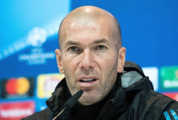 05.12.2017, xfux, Fussball Champions League, Real Madrid Pressekonferenz vor dem Champions League Spiel gegen Borussia Dortmund, emspor, v.l. Trainer Zinedine Zidane (Real Madrid) Madrid