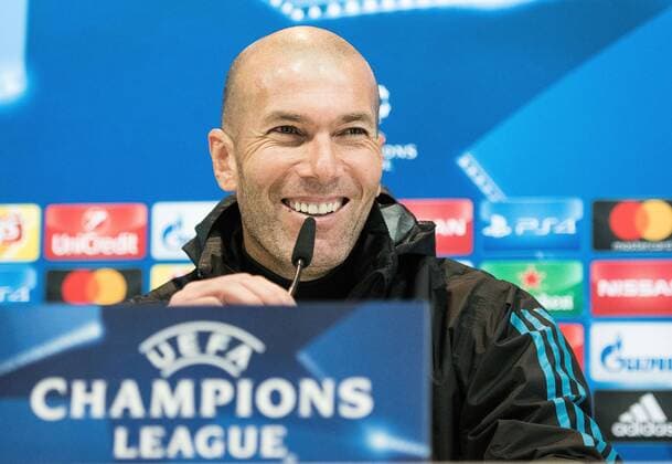 05.12.2017, xfux, Fussball Champions League, Real Madrid Pressekonferenz vor dem Champions League Spiel gegen Borussia Dortmund, emspor, v.l. Trainer Zinedine Zidane (Real Madrid) Madrid