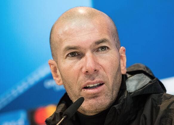 05.12.2017, xfux, Fussball Champions League, Real Madrid Pressekonferenz vor dem Champions League Spiel gegen Borussia Dortmund, emspor, v.l. Trainer Zinedine Zidane (Real Madrid) Madrid