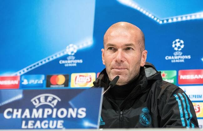 05.12.2017, xfux, Fussball Champions League, Real Madrid Pressekonferenz vor dem Champions League Spiel gegen Borussia Dortmund, emspor, v.l. Trainer Zinedine Zidane (Real Madrid) Madrid