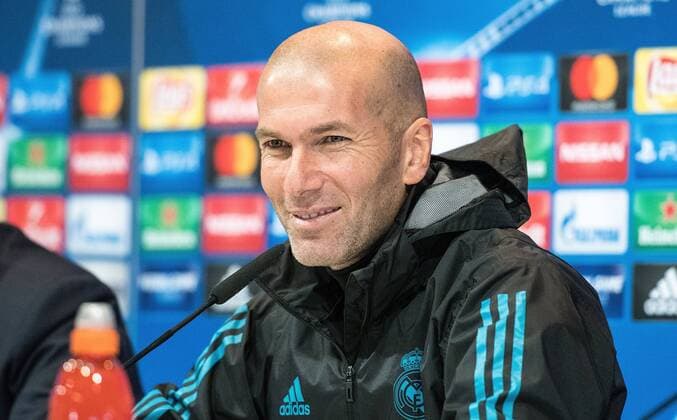 05.12.2017, xfux, Fussball Champions League, Real Madrid Pressekonferenz vor dem Champions League Spiel gegen Borussia Dortmund, emspor, v.l. Trainer Zinedine Zidane (Real Madrid) Madrid