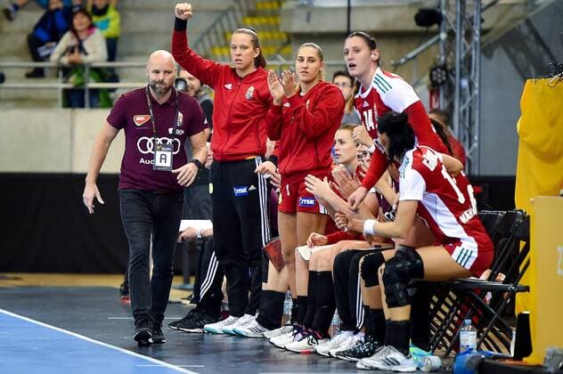 2017.12.05 Bietigheim-Bissingen Pilka reczna Mistrzostwa Swiata w pilce recznej kobiet Wegry - Argentyna N z Kim Rasmussen head coach Foto Lukasz Laskowski PressFocus NEWSPIX.PL 2017.12.05 Bietigheim-Bissingen IHF Women s Handball World Championship WM Weltmeisterschaft Hungary v Argentina Kim Rasmussen head coach Credit: Lukasz Laskowski PressFocus --- Newspix.pl  20171205_LUK_024