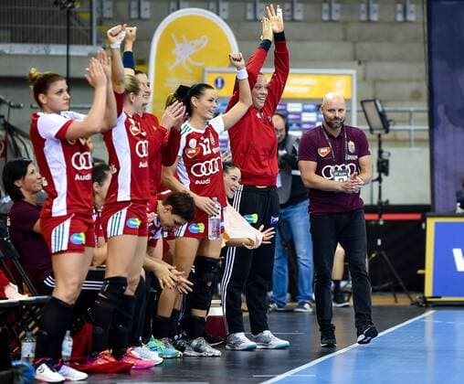 2017.12.05 Bietigheim-Bissingen Pilka reczna Mistrzostwa Swiata w pilce recznej kobiet Wegry - Argentyna N z Kim Rasmussen head coach Foto Lukasz Laskowski PressFocus NEWSPIX.PL 2017.12.05 Bietigheim-Bissingen IHF Women s Handball World Championship WM Weltmeisterschaft Hungary v Argentina Kim Rasmussen head coach Credit: Lukasz Laskowski PressFocus --- Newspix.pl  20171205_LUK_188