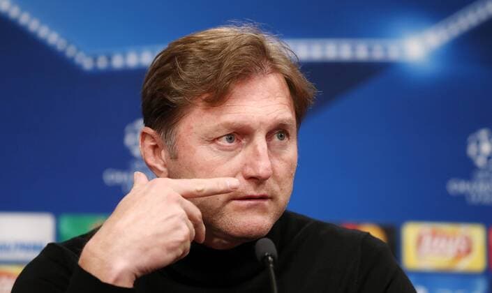 RB Leipzig - PK Champions League Leipzig, 05.12.2017, Red Bull Arena, Fussball, UEFA Champions League, Gruppe G, 6.Spieltag, Pressekonferenz am Vortag der Partie RB Leipzig vs. Besiktas Istanbul , Im Bild: Trainer Ralph Hasenhüttl Hasenhuettl (RB Leipzig) ,