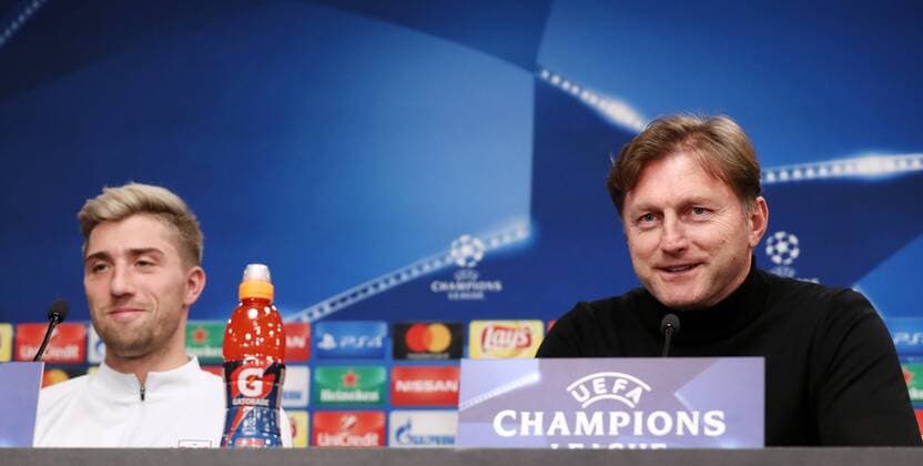 RB Leipzig - PK Champions League Leipzig, 05.12.2017, Red Bull Arena, Fussball, UEFA Champions League, Gruppe G, 6.Spieltag, Pressekonferenz am Vortag der Partie RB Leipzig vs. Besiktas Istanbul , Im Bild v.l.: Kevin Kampl und Trainer Ralph Hasenhüttl Hasenhuettl (beide RB Leipzig) ,