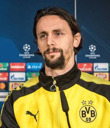 Bilder des Tages - SPORT 05.12.2017, xfux, Fussball Champions League, Borussia Dortmund Pressekonferenz vor dem Champions League gegen Real Madrid, emspor, v.l. Neven Subotic (Borussia Dortmund) Madrid
