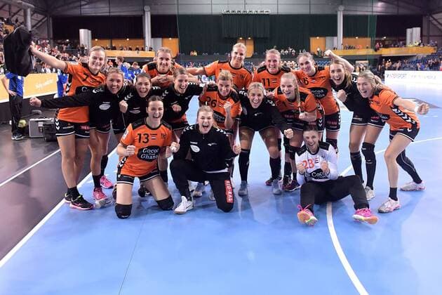 Handball, WM Damen, Niederlande - Kamerun 5-12-2017 HANDBAL:NEDERLAND-KAMEROEN:LEIPZIG WK Handbal Dames 2017 Nederland - Kameroen 29-22 De overwinningsfoto Foto: Henk Seppen xVIxVIxImagesx xSoenarxChamidxsportfotografiexIVx 9492373