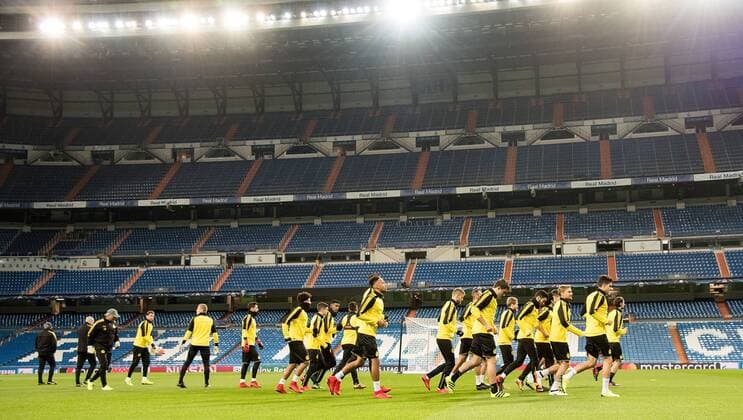 05.12.2017, xfux, Fussball Champions League, Borussia Dortmund Training im Stadion vor dem Champions League gegen Real Madrid, emspor, v.l. Spieler Borussia Dortmund im Estadio Santiago Bernabeu Madrid