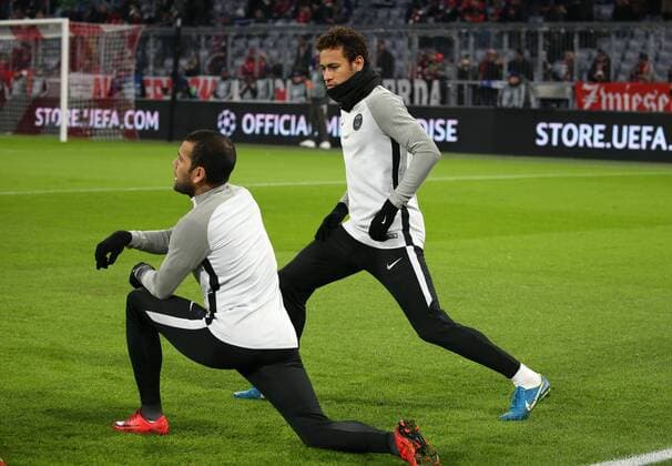 Fussball UEFA Champions League: FC Bayern Muenchen - Paris Saint-Germain am 05.12.2017 in der Allianz Arena, Gruppe B, Spieltag 6, Saison 2017 18, xmdx, NEYMAR (10, Paris Saint Germain) FC Bayern Muenchen - Paris Saint Germain