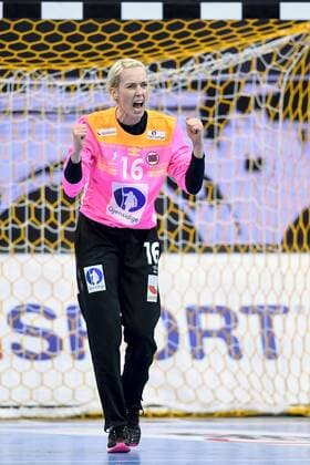 Handball, WM Damen, Norwegen - Polen 171205 Norges malvakt Katrine Lunde jublar under matchen mellan Norge och Polen under handbolls-VM den 5 december 2017 i Bietigheim Bissingen. Copyright: CARLxSANDIN BB171205CS084