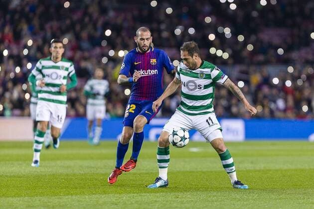 SPAIN - Dec,5th: Sporting CP midfielder Bruno Cesar (11) and FC Barcelona Barca defender Aleix Vidal (22) during the match between FC Barcelona - Sporting CP, for the group stage, round 1 of the Champions League, held at Camp Nou Stadium on 5th December 2017 in Barcelona, Spain. (Credit: Mikel Trigueros Urbanandsport Cordon Press)  xCordonxPressx xSPAINx-xFCxBarcelonax-xSportingxCPx-xxChampionsxLeaguex-x2017 18x