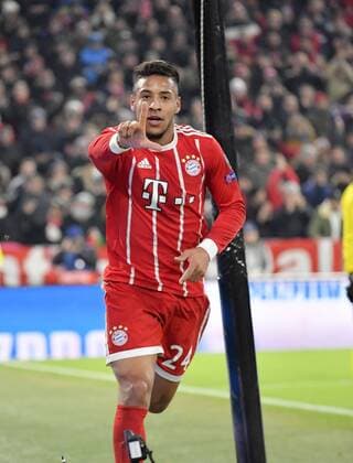 Bilder des Tages - SPORT 05.12.2017, Fussball UEFA Champions League 2017 2018, Gruppenphase, 6.Spieltag, FC Bayern München - Paris Saint Germain, in der Allianz-Arena München, Torjubel Corentin Tolisso (FC Bayern München) zum 2:0.
