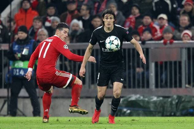 Fussball UEFA Champions League: FC Bayern Muenchen - Paris Saint-Germain am 05.12.2017 in der Allianz Arena, Gruppe B, Spieltag 6, Saison 2017 18, xmdx, James RODRIGUEZ (11, FC Bayern Muenchen), Edison CAVANI (9, Paris Saint Germain) FC Bayern Muenchen - Paris Saint Germain