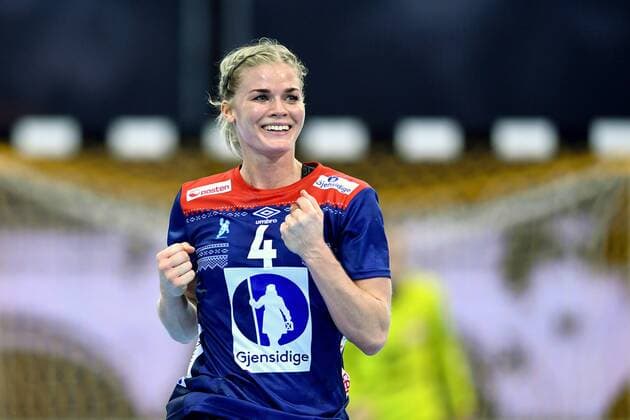 Handball, WM Damen, Norwegen - Polen 171205 Norges Veronica Egebakken Kristiansen jublar under matchen mellan Norge och Polen under handbolls-VM den 5 december 2017 i Bietigheim Bissingen. Copyright: CARLxSANDIN BB171205CS105