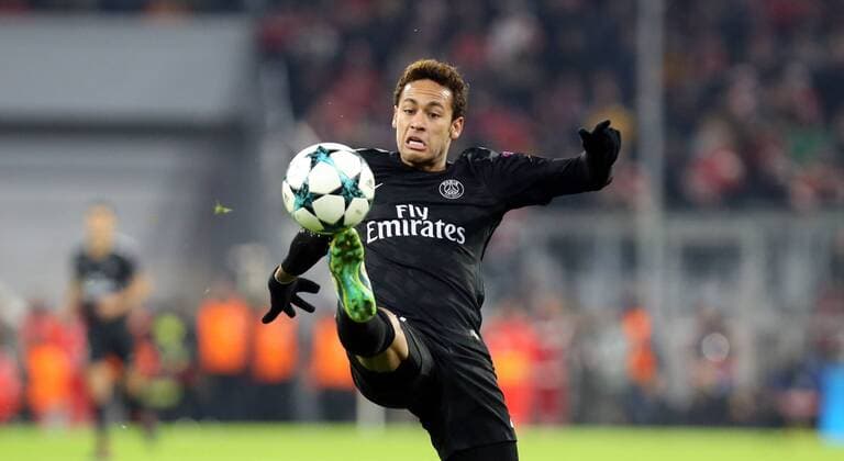 FC Bayern München - Paris St. Germain Deutschland, München, 05.12.2017, Fussball, Champions League, Saison 2017 2018, Gruppenphase 6. Spieltag, FC Bayern München - Paris St. Germain: Neymar (Paris St. Germain).