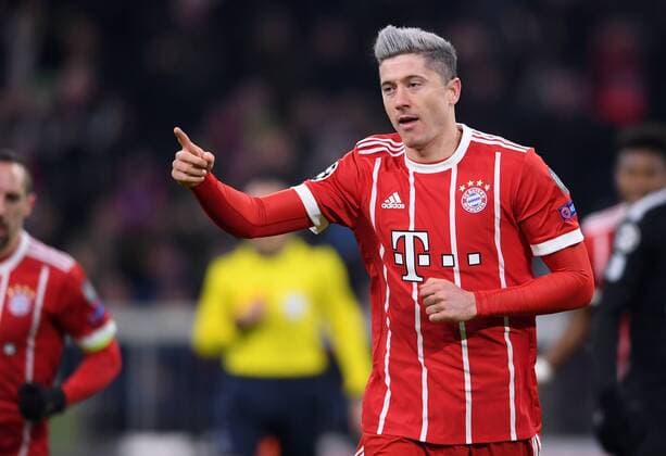 FUSSBALL CHAMPIONS LEAGUE SAISON 2017 2018 GRUPPENPHASE FC Bayern Muenchen - Paris Saint-Germain 05.12.2017 Torjubel: Robert Lewandowski (FC Bayern Muenchen) Muenchen